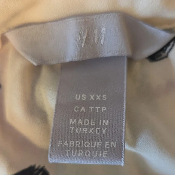 H&M Cream Blouse with Black Dots - Picture 6 of 7